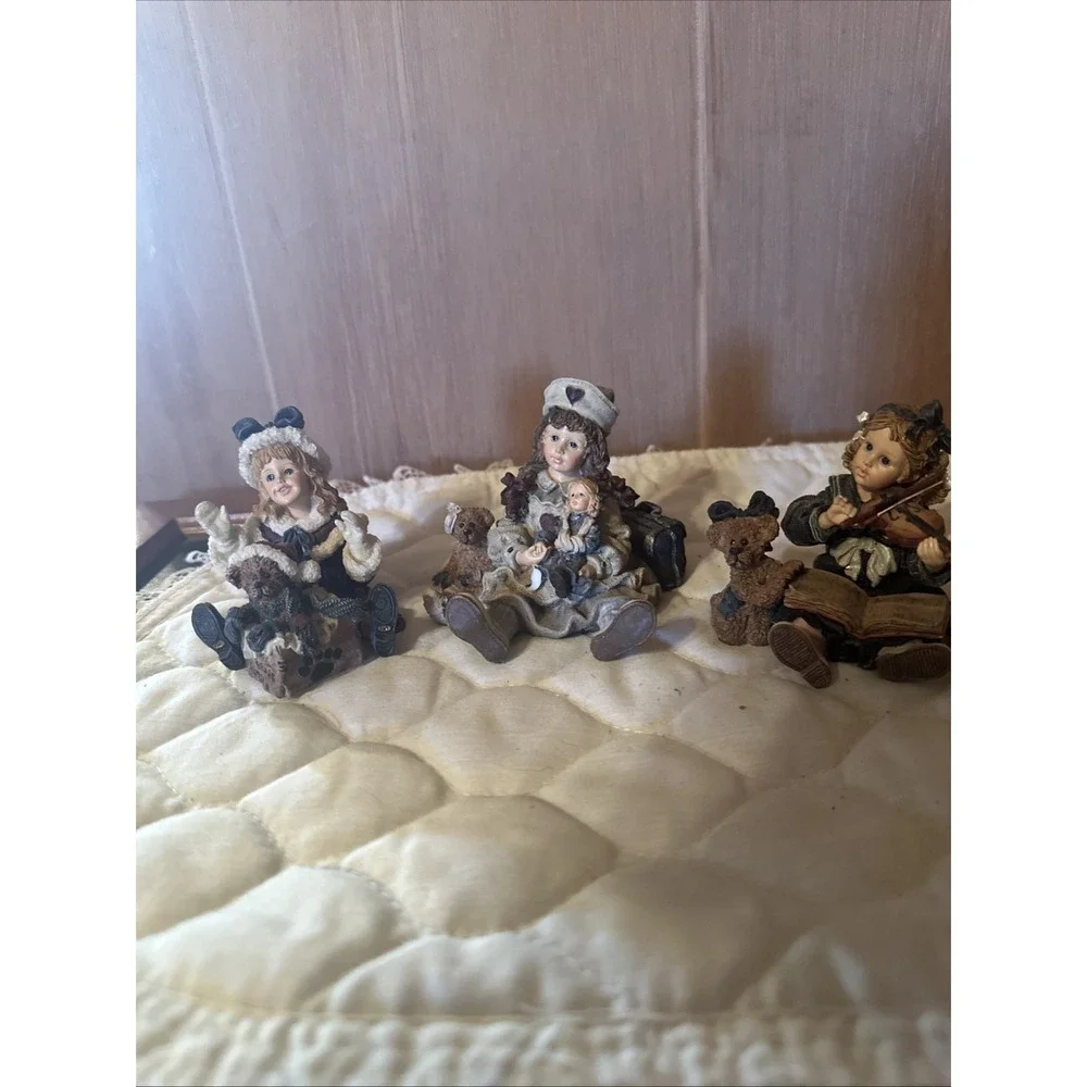Yesterdays Child Dollstone Collection‎